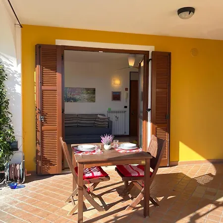 Apartment Casa Dei Fiori, Vista Lago, Piscina, Parcheggio